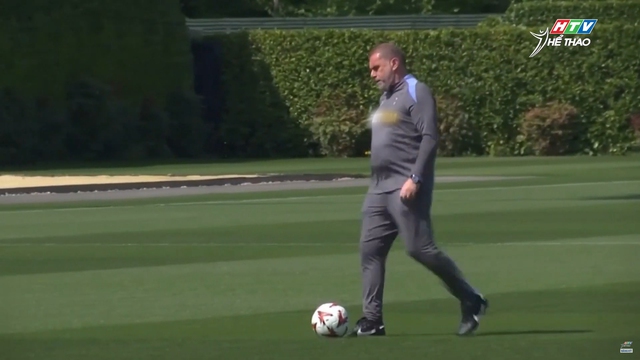 Postecoglou làm huấn luyện viên của Nottingham Forest  - Ảnh 2.