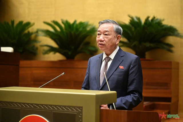 Người dân sẽ được khám sức khỏe miễn phí hằng năm từ 2026, hướng tới miễn viện phí cơ bản vào 2030 - Ảnh 1.