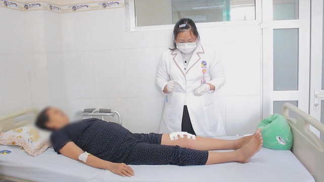 Thay khớp gối thành công cho bệnh nhân bị thoái hóa suốt 10 năm- Ảnh 1.