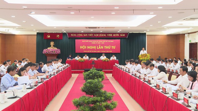 Hội nghị Thành ủy TP.HCM tập trung thảo luận các vấn đề quan trọng phát triển thành phố  - Ảnh 1.