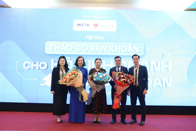 Hơn 3.500 hộ kinh doanh "đổ bộ" tìm lời giải tại hội thảo bỏ thuế khoán - Ảnh 2.