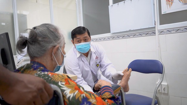 Điều trị thành công cho bệnh nhân có vết thương nhiễm trùng kéo dài - Ảnh 3.
