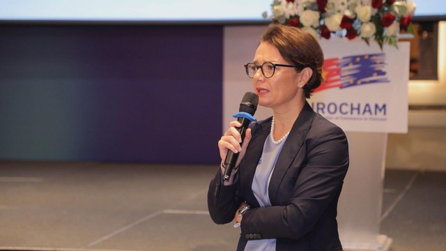 Diễn đàn Kinh doanh “Lãnh đạo với Tầm nhìn” chia sẻ kinh nghiệm phát triển bền vững và trách nhiệm doanh nghiệp - Ảnh 1.