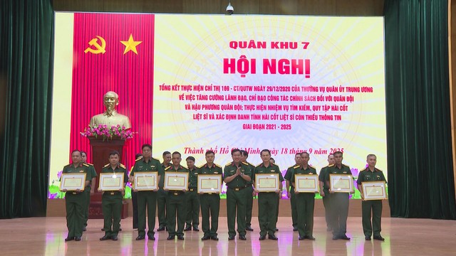 Quân khu 7 tìm kiếm, quy tập được 2.655 hài cốt liệt sĩ - Ảnh 4.