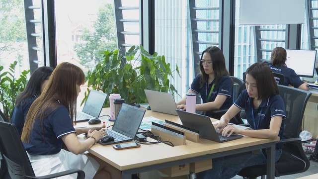 Đề xuất bỏ thuế suất 35% với người nộp thuế thu nhập cá nhân - Ảnh 1.