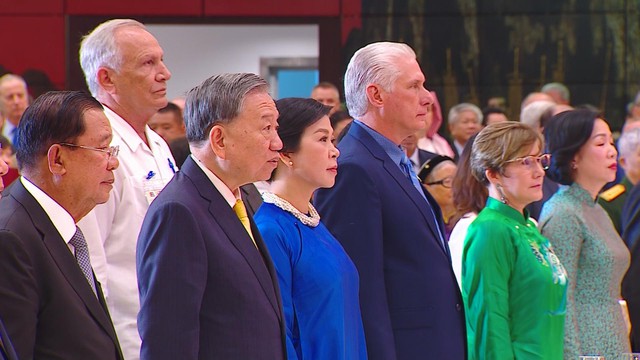 Hà Nội tổ chức chiêu đãi trọng thể kỷ niệm 80 năm Quốc khánh nước Cộng hòa xã hội chủ nghĩa Việt Nam - Ảnh 2.