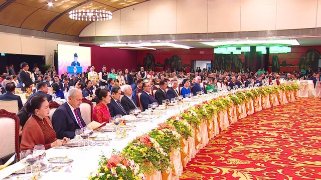 Hà Nội tổ chức chiêu đãi trọng thể kỷ niệm 80 năm Quốc khánh nước Cộng hòa xã hội chủ nghĩa Việt Nam - Ảnh 4.