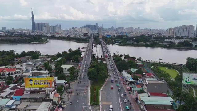 CSGT khuyến cáo người dân nâng cao ý thức an toàn giao thông dịp lễ 2/9 tại TP.HCM - Ảnh 2.