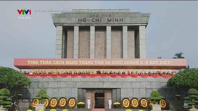 Hùng tráng lễ diễu binh, diễu hành kỷ niệm 80 năm Quốc khánh tại Quảng trường Ba Đình- Ảnh 2. Hùng tráng lễ diễu binh, diễu hành kỷ niệm 80 năm Quốc khánh tại Quảng trường Ba Đình- Ảnh 2.