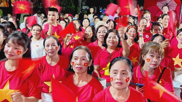 TP.HCM: Khai mạc Liên hoan văn nghệ “Tam Bình – Khúc ca ngày mới”- Ảnh 4. TP.HCM: Khai mạc Liên hoan văn nghệ “Tam Bình – Khúc ca ngày mới”- Ảnh 4.