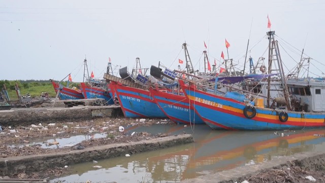 Bão Ragasa mạnh lên siêu bão, gió cấp 16, sóng cao 10m trên Biển Đông - Ảnh 3.