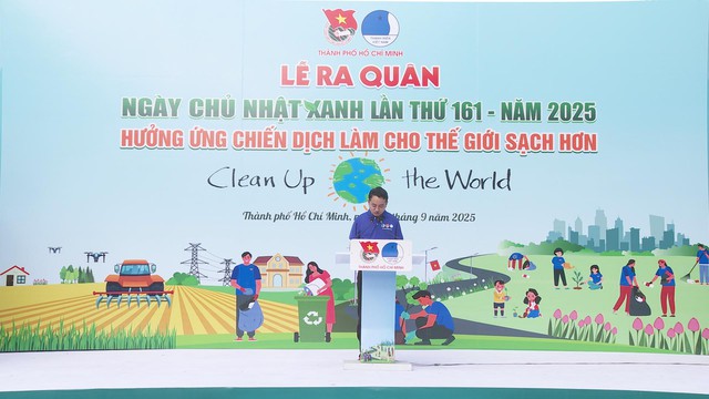 Thành đoàn TP.HCM ra quân Ngày Chủ nhật xanh lần thứ 161 năm 2025, hưởng ứng Chiến dịch Làm cho thế giới sạch hơn- Ảnh 1.