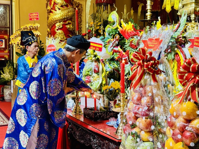Trang trọng tổ chức Lễ giỗ lần thứ 193 Đức Thượng công Tả quân Lê Văn Duyệt- Ảnh 2. Trang trọng tổ chức Lễ giỗ lần thứ 193 Đức Thượng công Tả quân Lê Văn Duyệt- Ảnh 2.