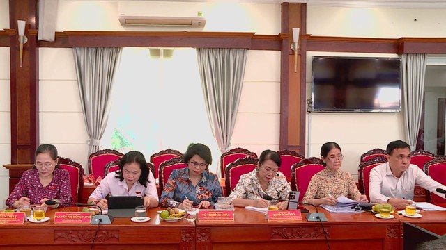 Đoàn Đại biểu Quốc hội TP.HCM lấy ý kiến góp ý 4 dự thảo luật trình Quốc hội - Ảnh 2.
