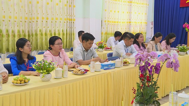 TP.HCM tháo gỡ khó khăn cho lĩnh vực y tế, giáo dục và thể thao - Ảnh 2.