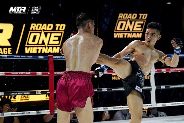 Võ sĩ Hoàng Phi sẵn sàng cho trận ra mắt ONE Championship - Ảnh 1.