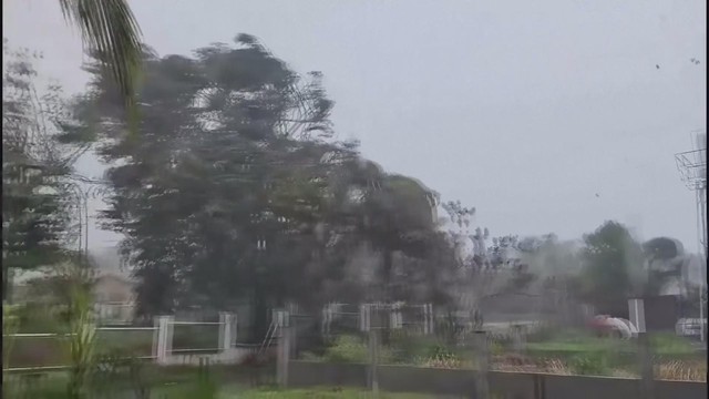 Philippines: Bão Bualoi gây sạt lở và lũ lụt - Ảnh 1.