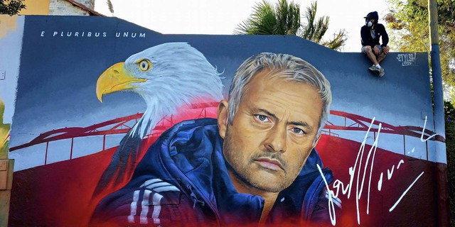 Tranh tường tôn vinh Jose Mourinho tại Bồ Đào Nha- Ảnh 1.
