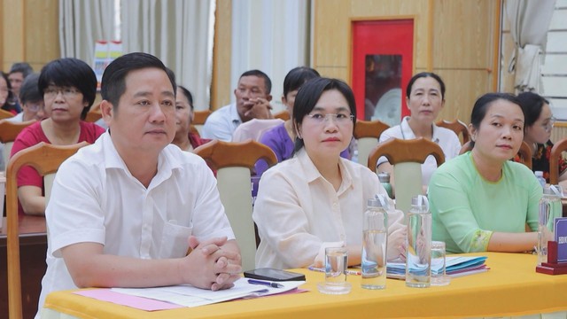 Đoàn Đại biểu Quốc hội TP.HCM tiếp xúc cử tri Long Điền và Long Hải - Ảnh 2.