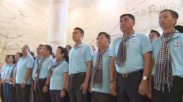 Đoàn trí thức TP.HCM dâng hương tại khu di tích lịch sử Pác Bó, tri ân Chủ tịch Hồ Chí Minh và anh hùng liệt sĩ Kim Đồng - Ảnh 2.