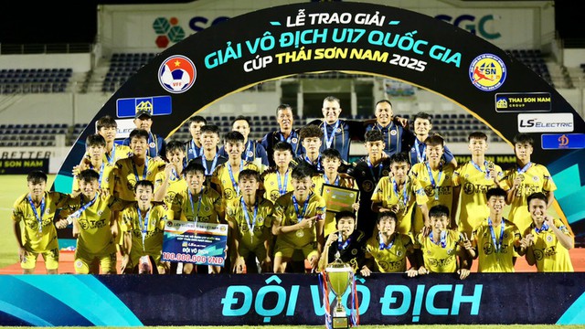 Hà Nội bảo vệ thành công danh hiệu vô địch U.17 quốc gia  - Ảnh 1.