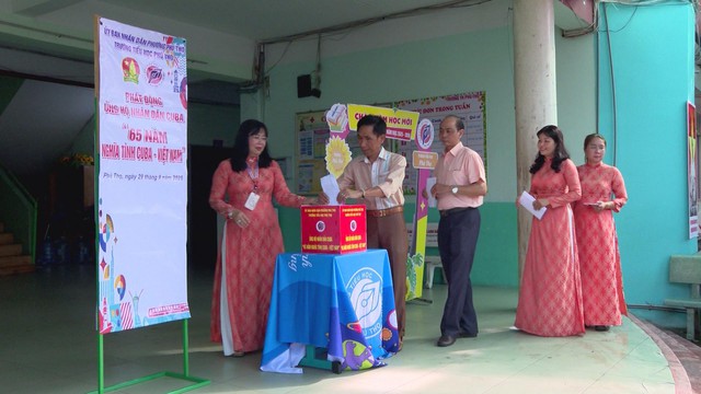Học sinh TP.HCM chung tay ủng hộ nhân dân Cuba - Ảnh 2.