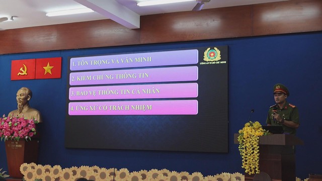Tăng cường kỹ năng số và phòng chống tội phạm mạng cho học sinh, sinh viên tại TP.HCM - Ảnh 1.