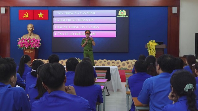 Tăng cường kỹ năng số và phòng chống tội phạm mạng cho học sinh, sinh viên tại TP.HCM - Ảnh 2.