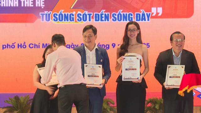 Chuỗi hội thảo tài chính cá nhân cho sinh viên năm 2025: “Thảnh thơi tài chính thế hệ Z – Từ sống sót đến sống đầy” - Ảnh 3.
