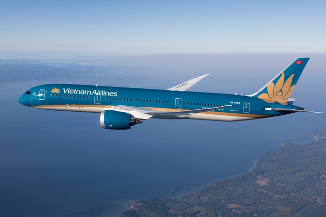 Vietnam Airlines Group mở bán hơn 3,5 triệu vé phục vụ Tết Nguyên đán 2026 - Ảnh 1.