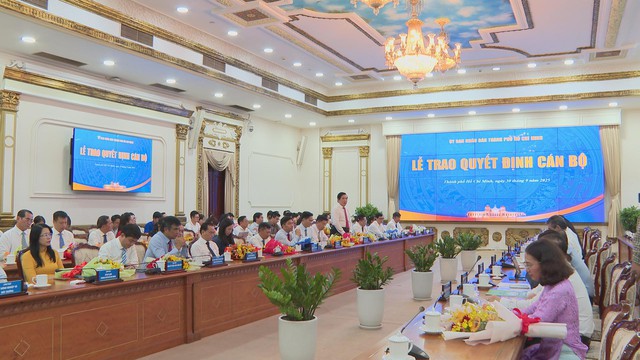 TP. Hồ Chí Minh công bố quyết định bổ nhiệm lãnh đạo Đài Phát thanh và Truyền hình TP. Hồ Chí Minh- Ảnh 1. TP. Hồ Chí Minh công bố quyết định bổ nhiệm lãnh đạo Đài Phát thanh và Truyền hình TP. Hồ Chí Minh- Ảnh 1.