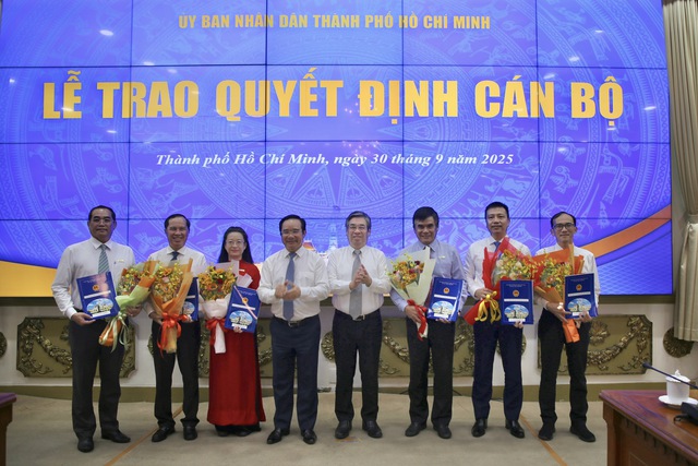 TP. Hồ Chí Minh công bố quyết định bổ nhiệm lãnh đạo Đài Phát thanh và Truyền hình TP. Hồ Chí Minh - Ảnh 1.