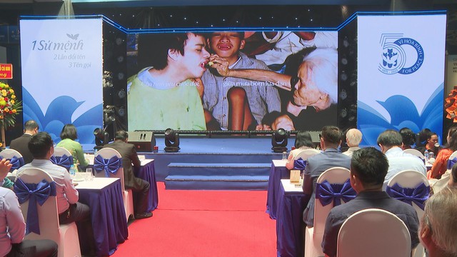 Bảo tàng Chứng tích Chiến tranh kỷ niệm 50 năm thành lập: Khẳng định vị thế bảo tàng “Vì hòa bình” - Ảnh 1.