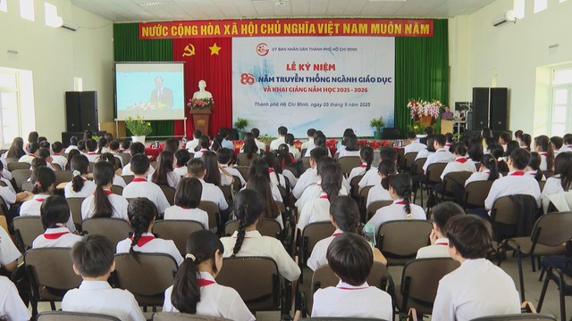 Không khí rộn ràng trong lễ khai giảng năm học mới 2025 – 2026 tại Đặc khu Côn Đảo - Ảnh 1.