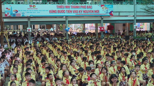 Trường THCS Phan Tây Hồ khai giảng năm học mới, hướng tới 50 năm xây dựng và trưởng thành - Ảnh 2.