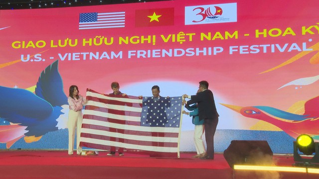 TP.HCM: KHAI MẠC NGÀY HỘI GIAO LƯU HỮU NGHỊ HOA KỲ - VIỆT NAM - Ảnh 2.