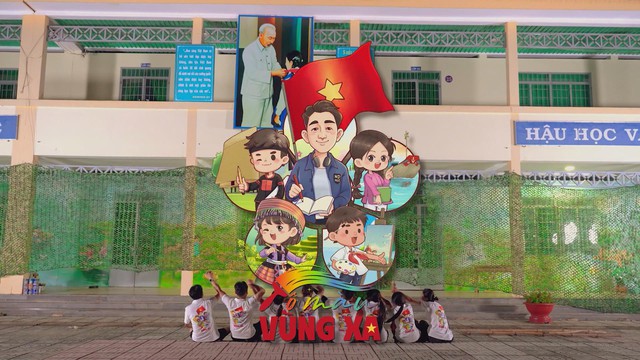 “Tô màu vùng xa” lan tỏa sắc màu yêu thương- Ảnh 14. “Tô màu vùng xa” lan tỏa sắc màu yêu thương- Ảnh 14.