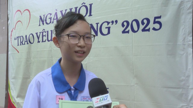 Ấm áp ngày hội “Trao yêu thương” tại phường Phú Thọ, TP.HCM - Ảnh 5.
