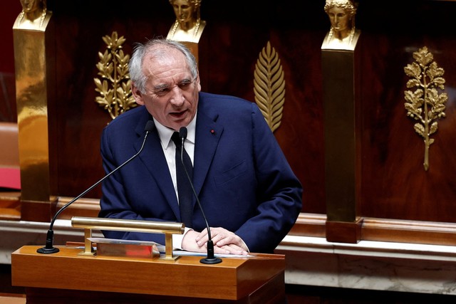 Thủ tướng Pháp Francois Bayrou mất chức sau cuộc bỏ phiếu tín nhiệm - Ảnh 1.