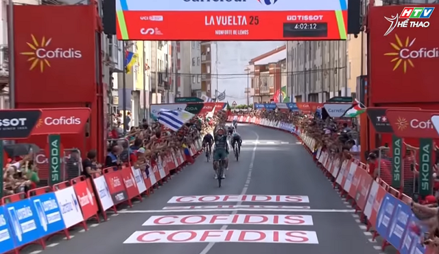 Mads Pedersen thắng chặng 15, Vingegaard giữ áo Đỏ La Vuelta - Ảnh 1.