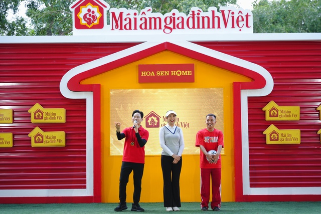 Ngọc Hân xúc động, Đỗ Kim Phúc khâm phục trước nghị lực của em nhỏ mồ côi - Ảnh 1.