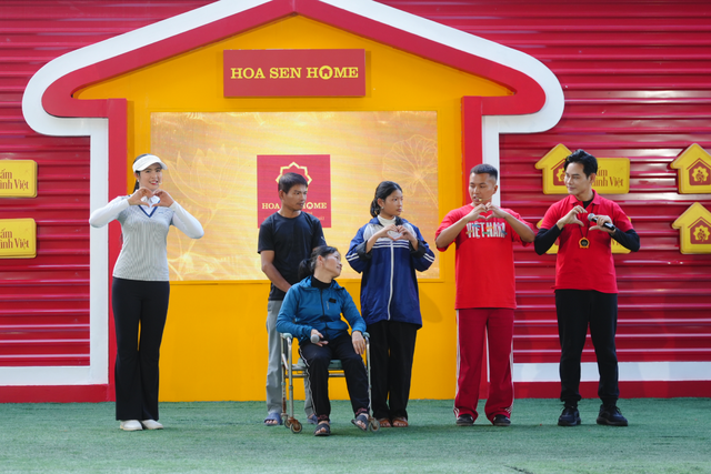 Ngọc Hân xúc động, Đỗ Kim Phúc khâm phục trước nghị lực của em nhỏ mồ côi - Ảnh 5.