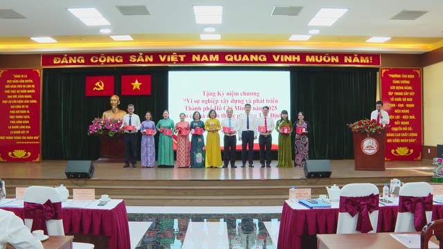 Năm 2025, phường Tân Định, TP. Hồ Chí Minh thu ngân sách nhà nước đạt 717% chỉ tiêu Thành phố giao - Ảnh 4.