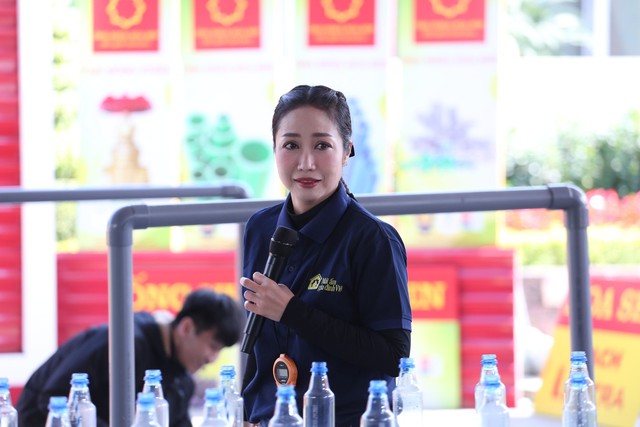 Khán giả Hải Phòng tiếp sức cho "Mái ấm gia đình Việt" giữa giá rét - Ảnh 3.