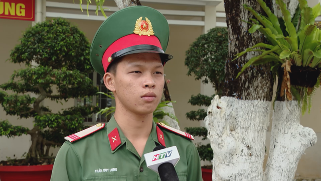 Đại đội Pháo binh 40 vượt nắng gió thao trường, chăm 500 chậu hoa đón Tết - Ảnh 2.