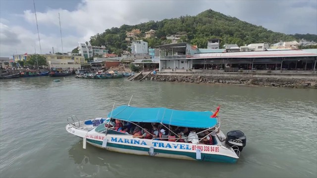 TP. Hồ Chí Minh đẩy mạnh khai thác tiềm năng du lịch đường thủy - Ảnh 1.