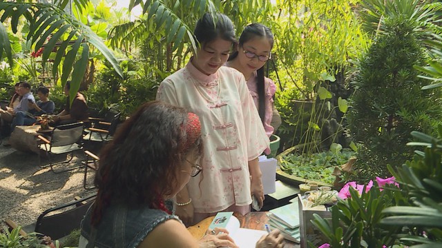 Ra mắt tập tản văn “Chuyện cây chuyện đời” - Ảnh 3.