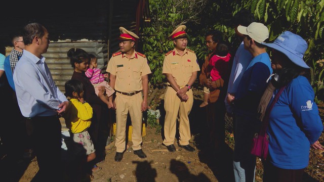 Trao tặng “Ngôi nhà Khăn quàng đỏ” cho đội viên có hoàn cảnh khó khăn tại Lâm Đồng - Ảnh 4.