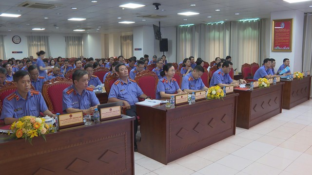 Viện Kiểm sát nhân dân TP. Hồ Chí Minh lấy ý kiến cử tri nơi công tác đối với người ứng cử đại biểu Quốc hội và HĐND Thành phố - Ảnh 4.