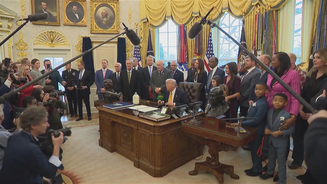 Tin Thế giới 24 Giờ ngày 15/1/2026 | Tổng thống Mỹ đưa ra tuyên bố cứng rắn về Greenland - Ảnh 1.